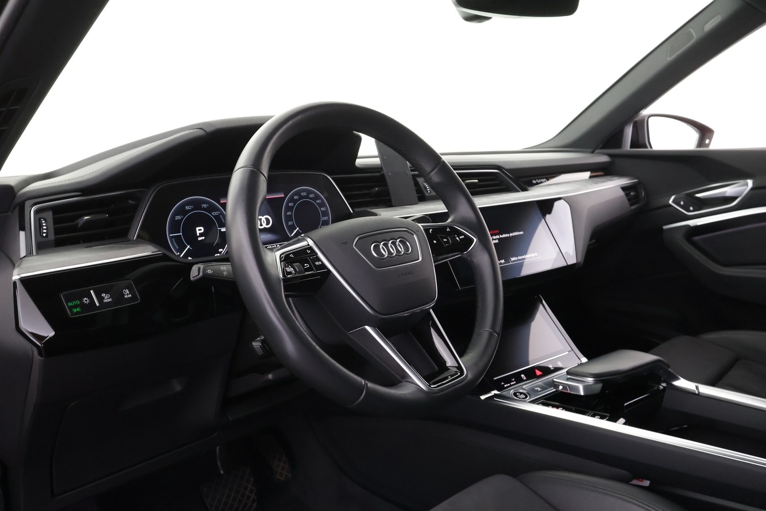Audi e-tron vaihtoauto
