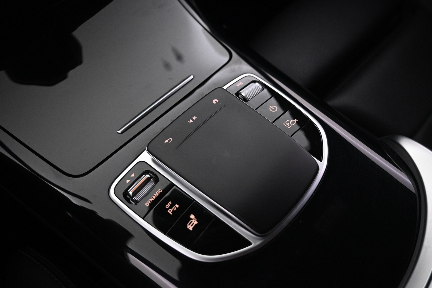 Mercedes-Benz EQC vaihtoauto