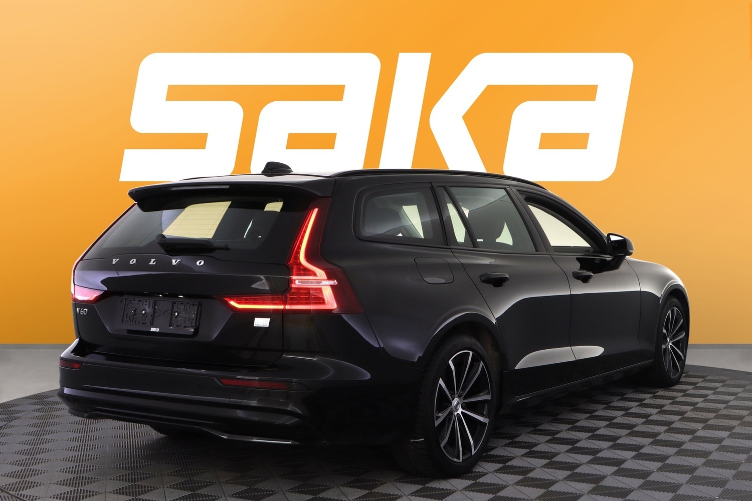 Volvo V60 vaihtoauto