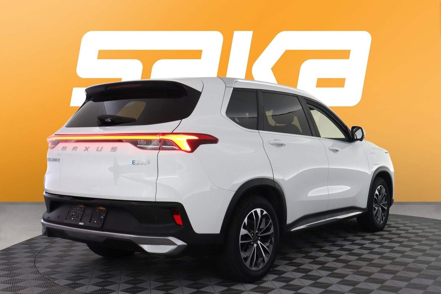 Maxus Euniq 6 vaihtoauto