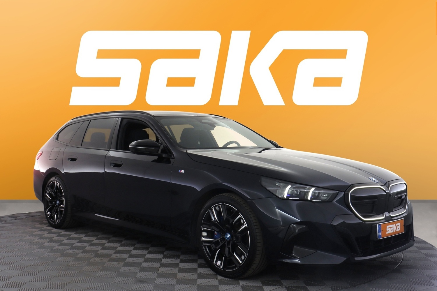 BMW i5 M60 vaihtoauto
