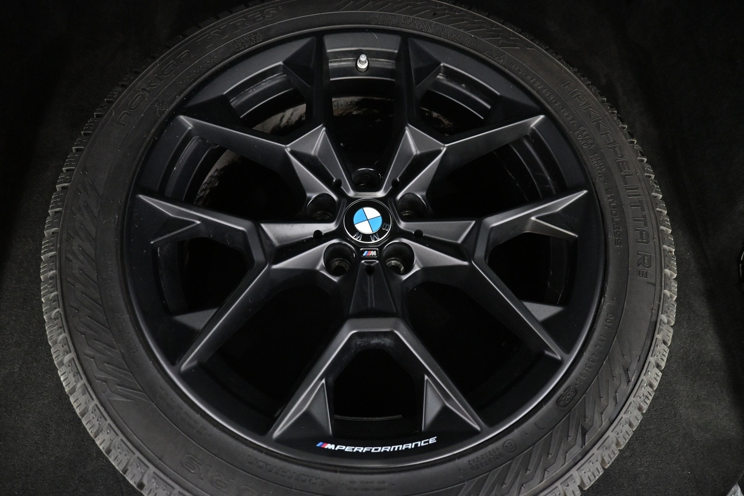 BMW i5 M60 vaihtoauto