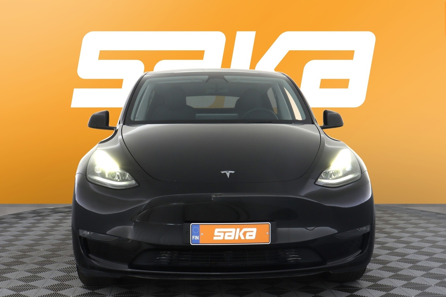 Tesla Model Y vaihtoauto