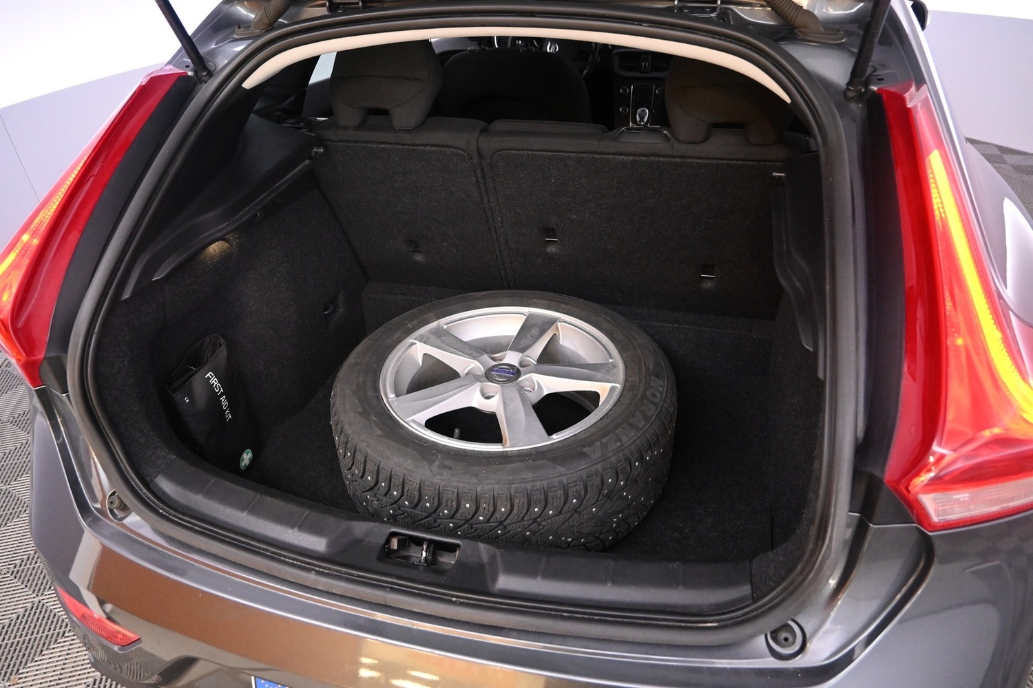 Volvo V40 vaihtoauto