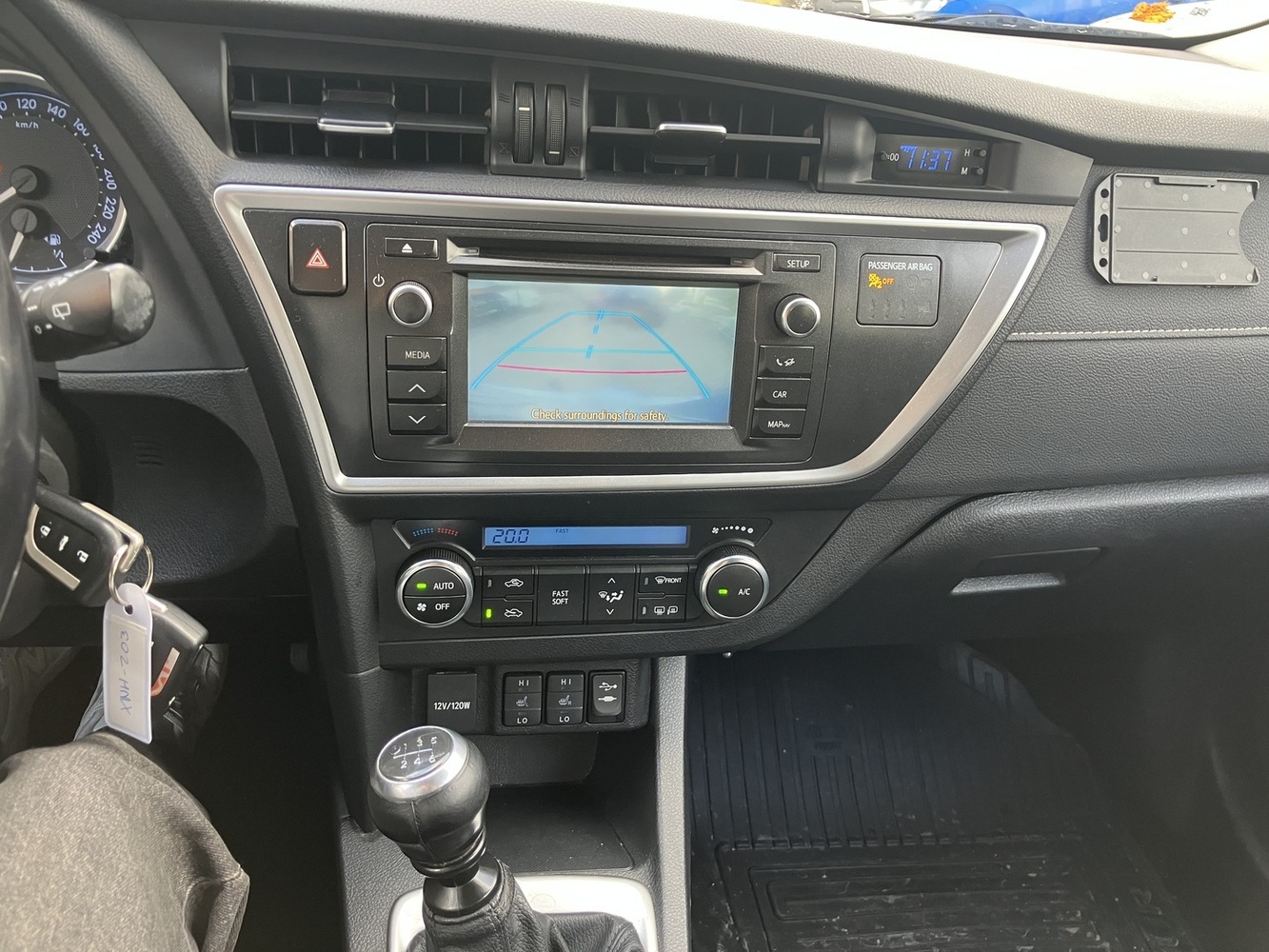 Toyota Auris vaihtoauto