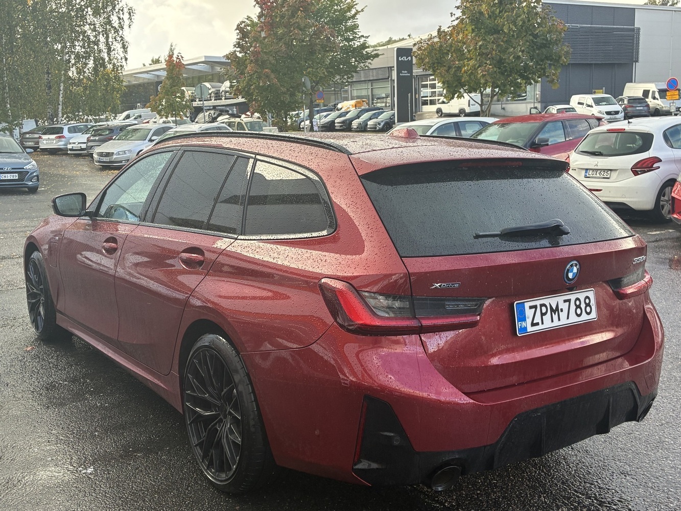 BMW 330 vaihtoauto