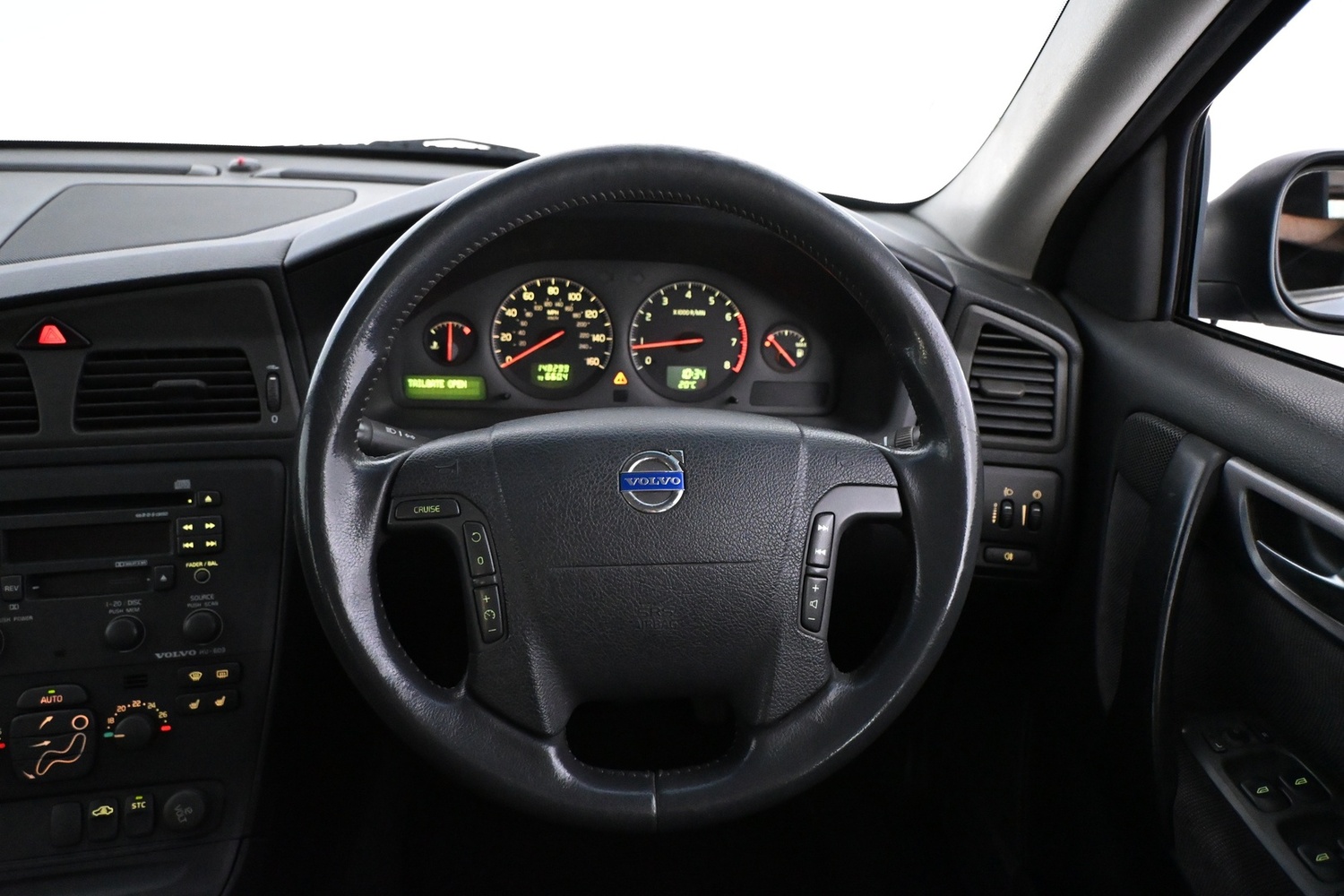 Volvo V70 vaihtoauto