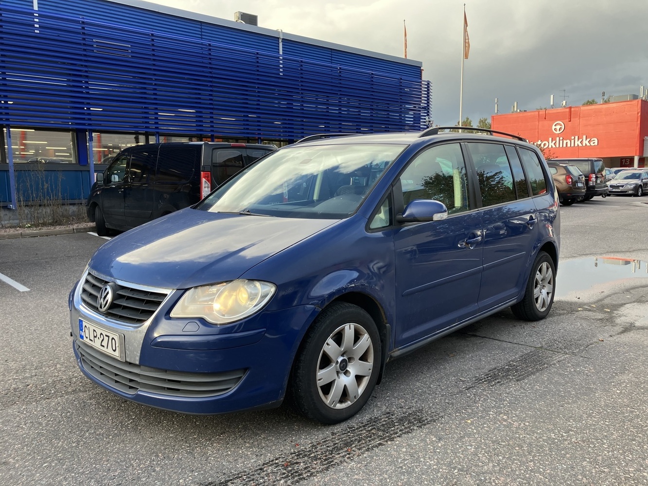 Volkswagen Touran vaihtoauto