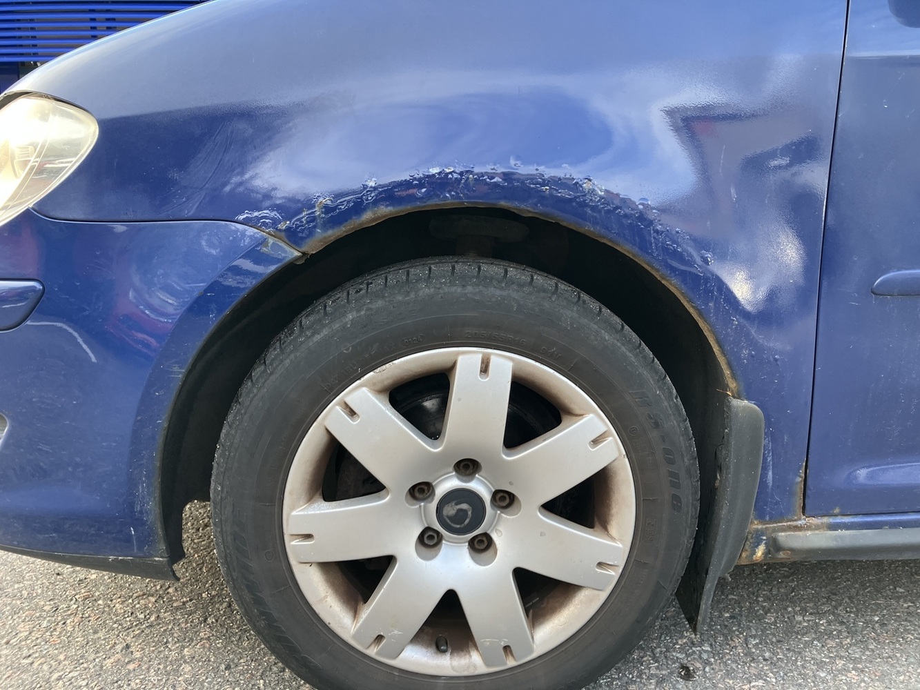 Volkswagen Touran vaihtoauto