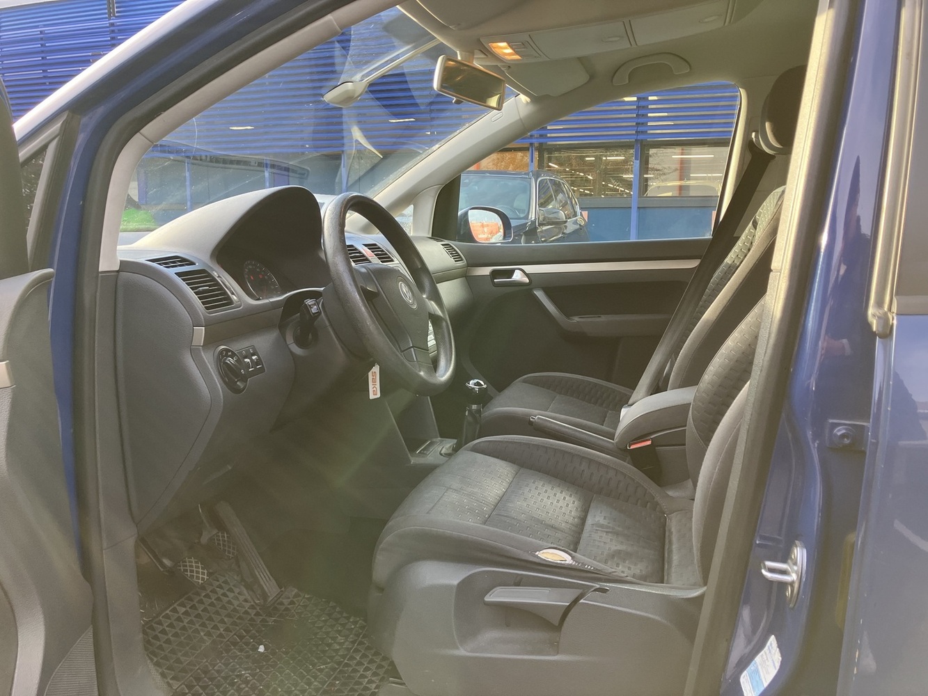 Volkswagen Touran vaihtoauto