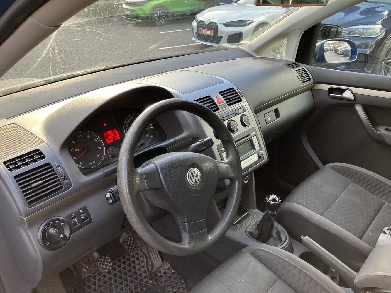 Volkswagen Touran vaihtoauto