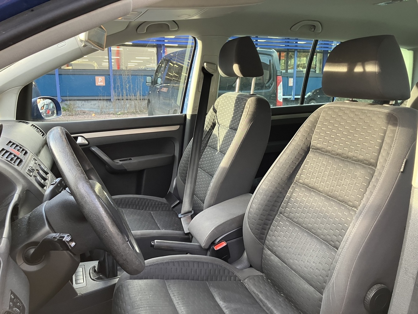 Volkswagen Touran vaihtoauto