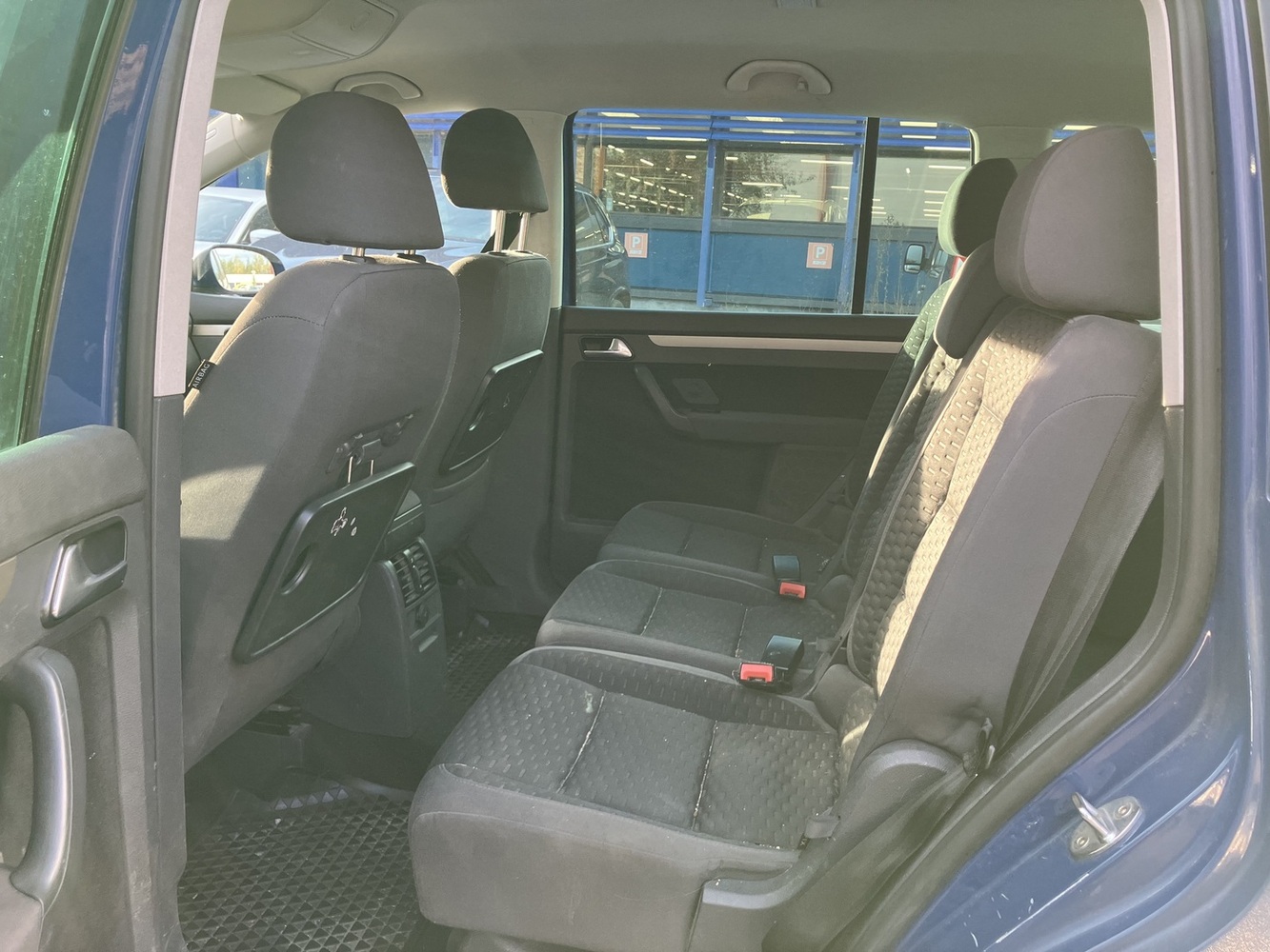 Volkswagen Touran vaihtoauto