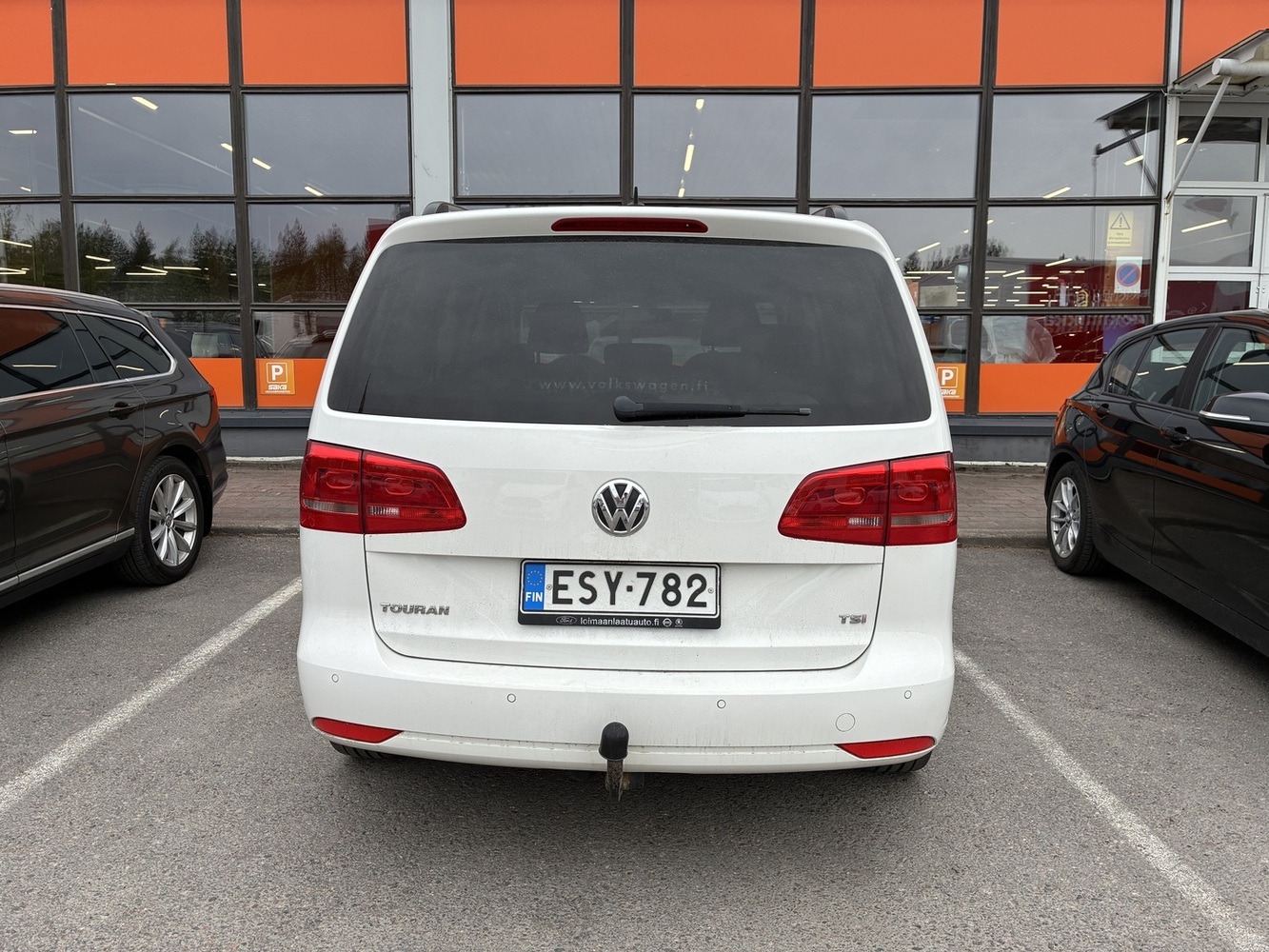 Volkswagen Touran vaihtoauto