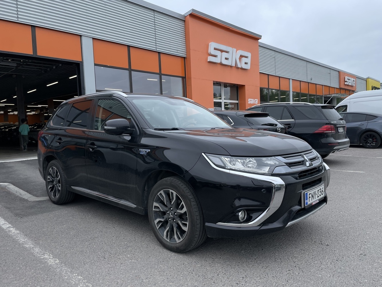 Mitsubishi Outlander PHEV vaihtoauto