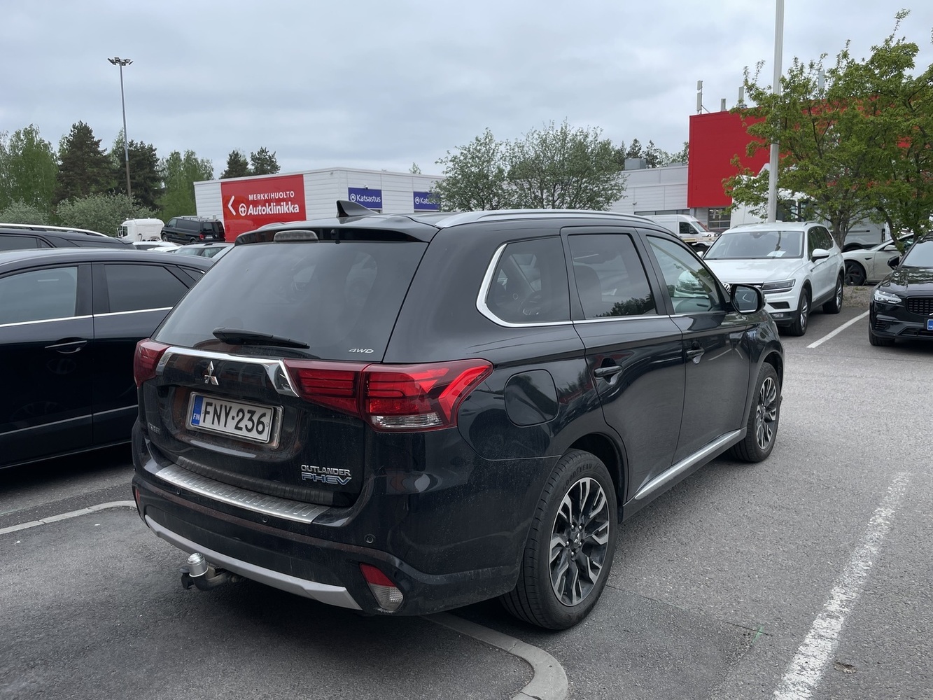 Mitsubishi Outlander PHEV vaihtoauto