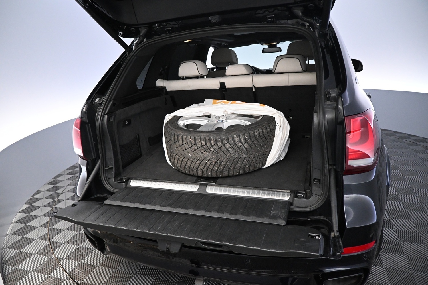 BMW X5 vaihtoauto