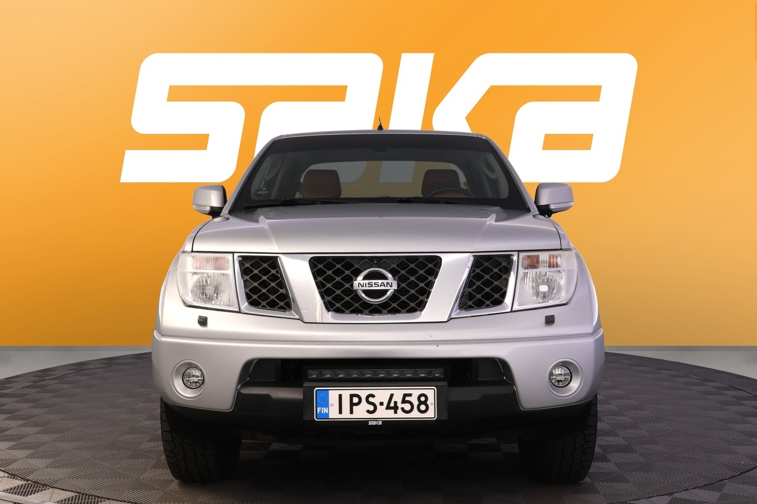 Nissan Navara vaihtoauto