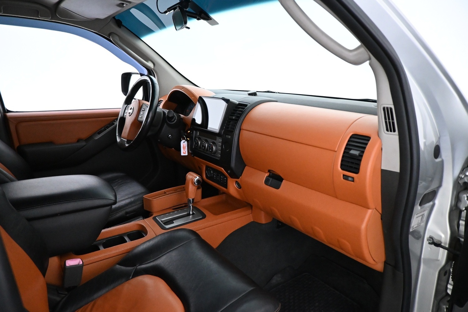Nissan Navara vaihtoauto