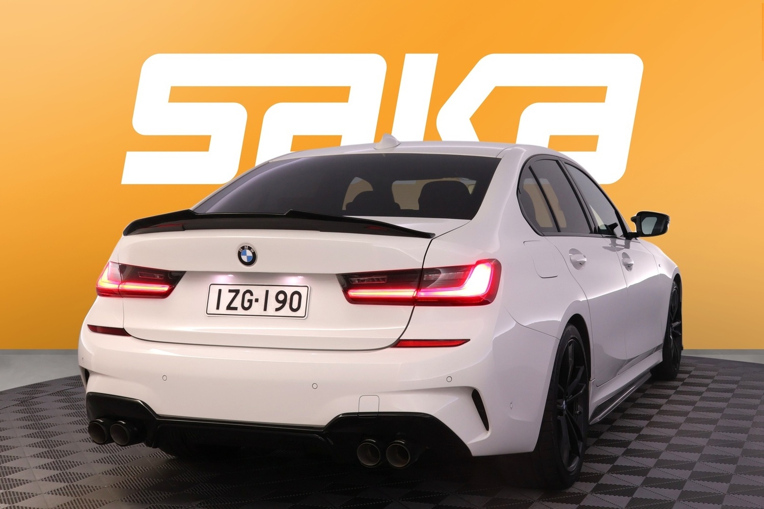 BMW 330 vaihtoauto