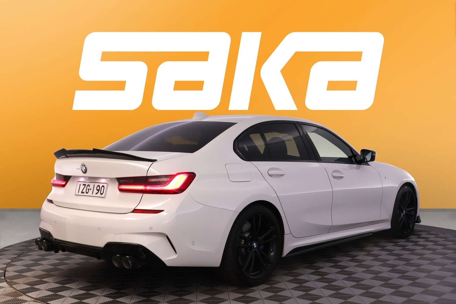 BMW 330 vaihtoauto