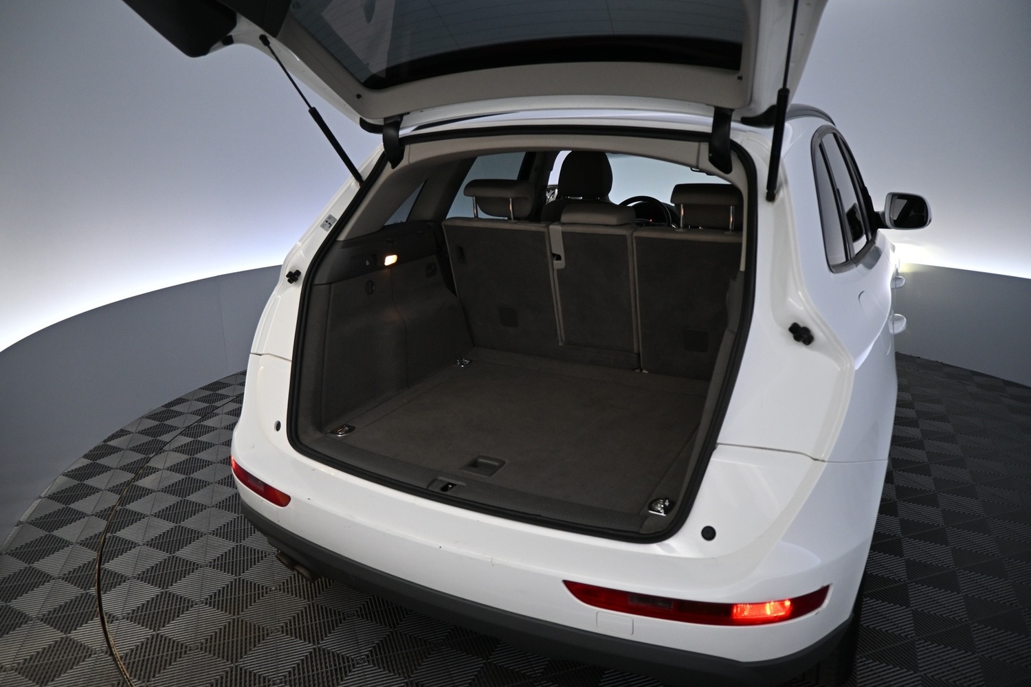 Audi Q5 vaihtoauto