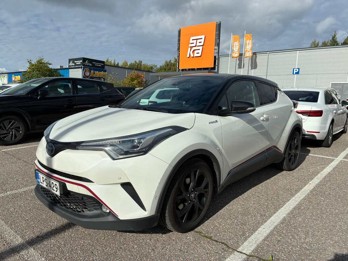 Toyota C-HR vaihtoauto