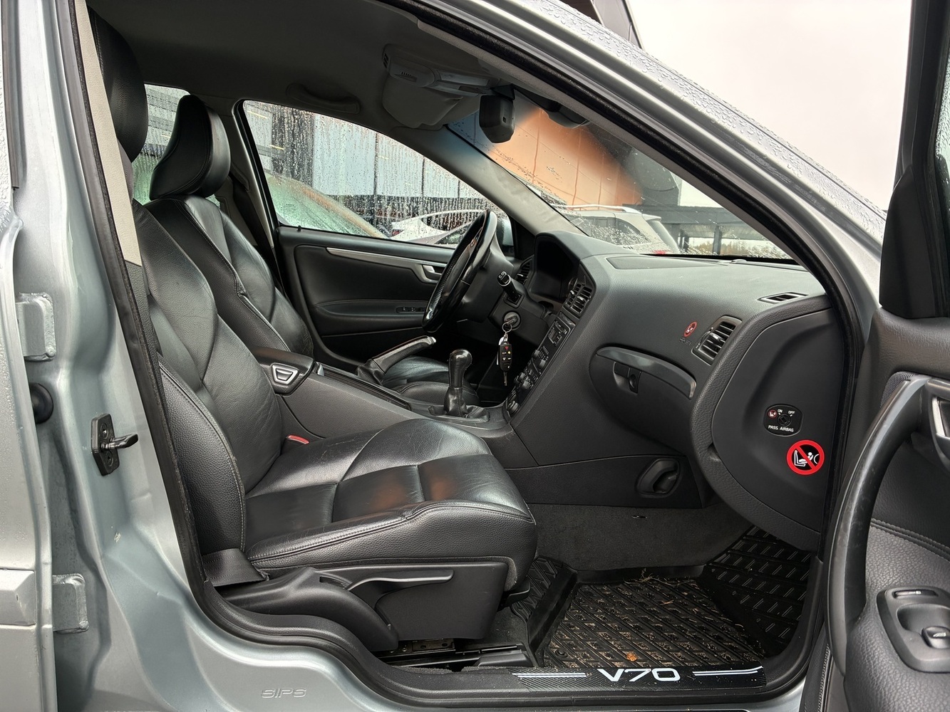 Volvo V70 vaihtoauto