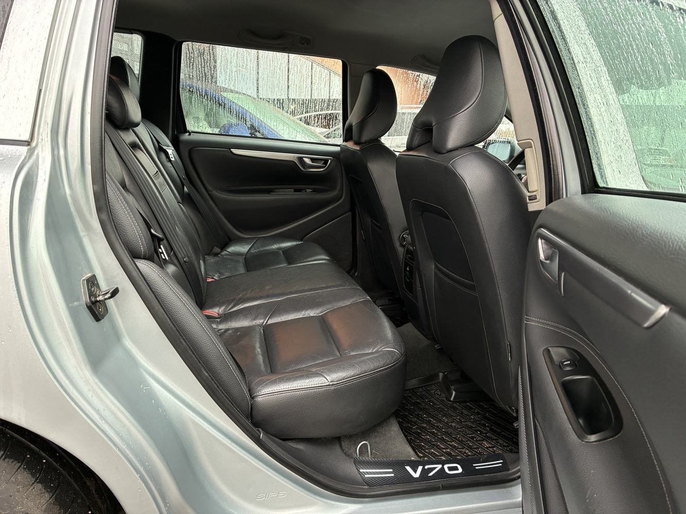 Volvo V70 vaihtoauto