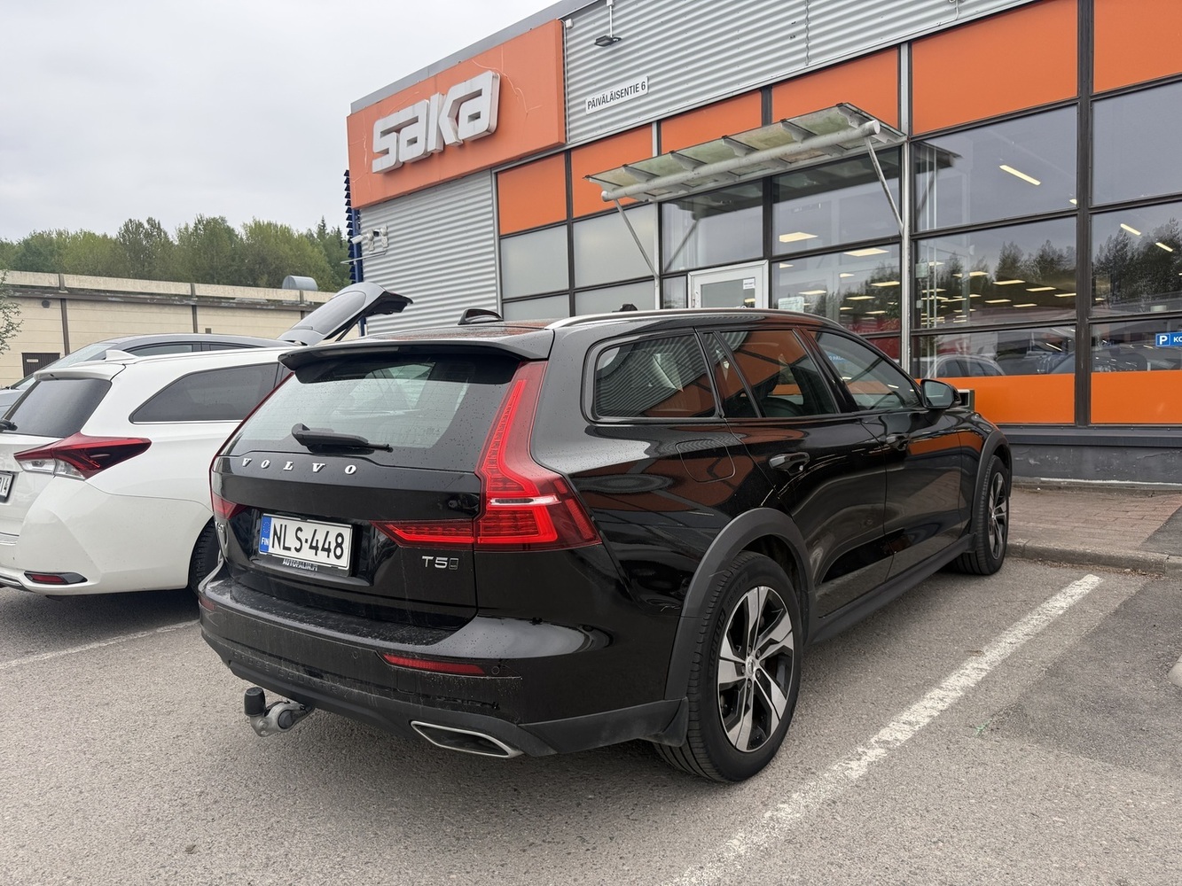 Volvo V60 Cross Country vaihtoauto