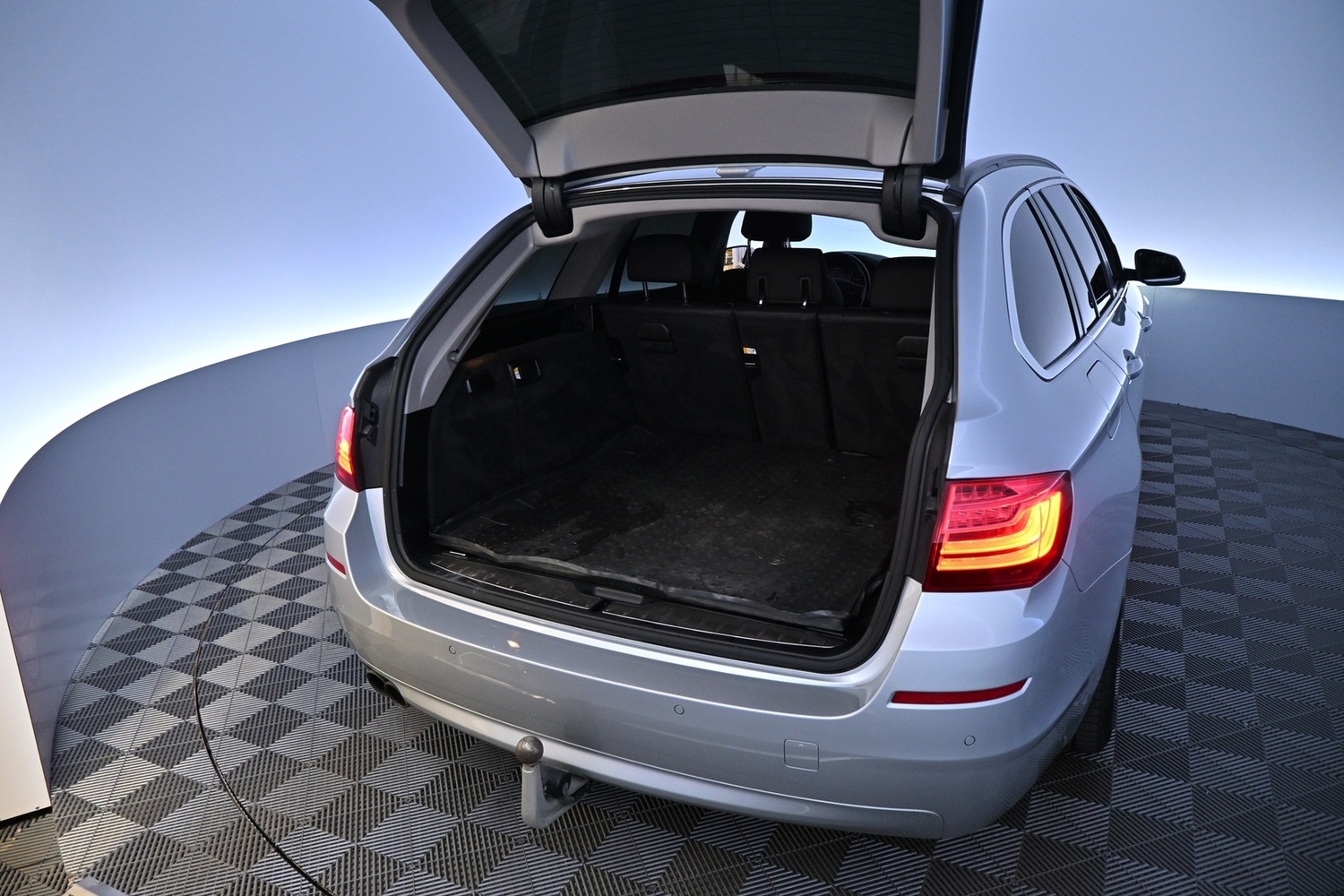 BMW 520 vaihtoauto