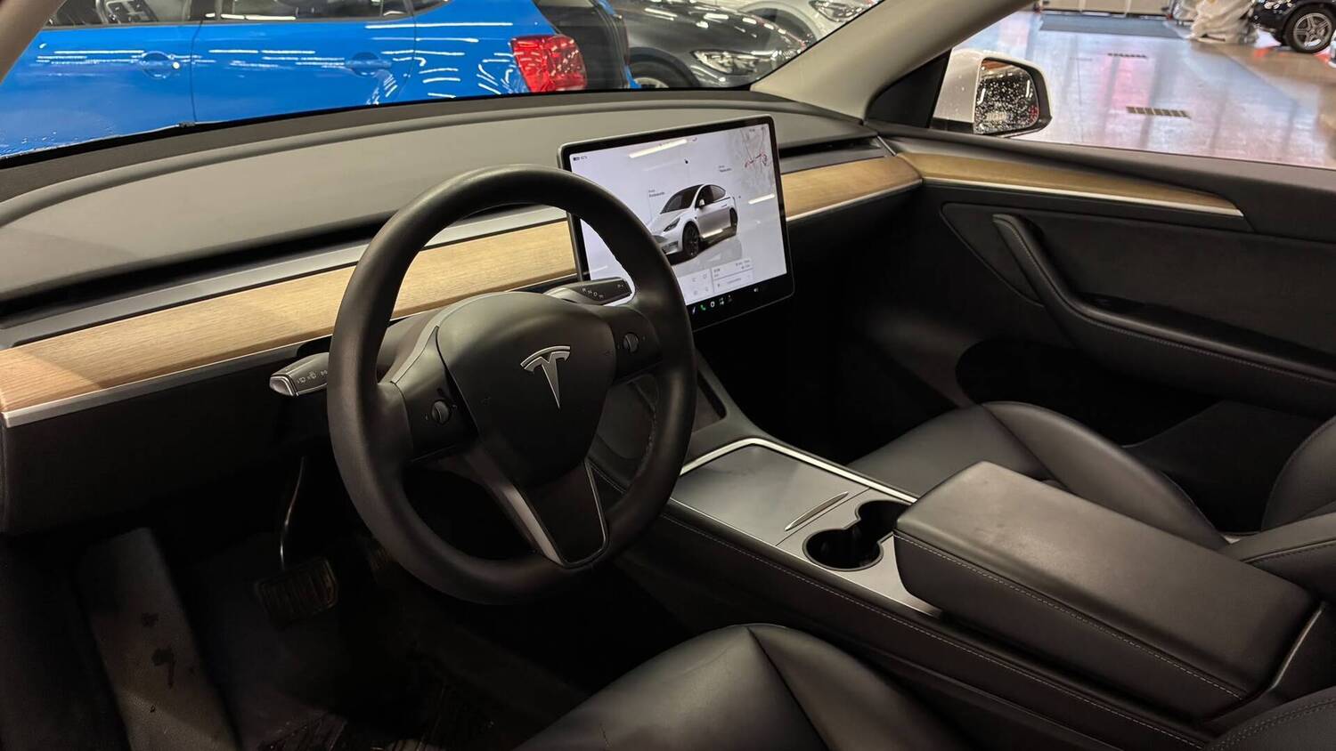 Tesla Model Y vaihtoauto