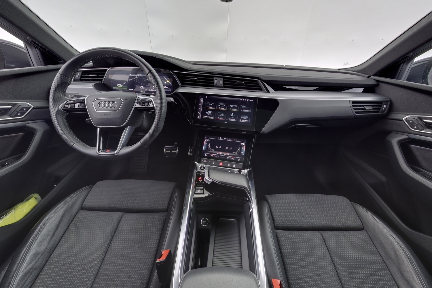 Audi Q8 e-tron vaihtoauto