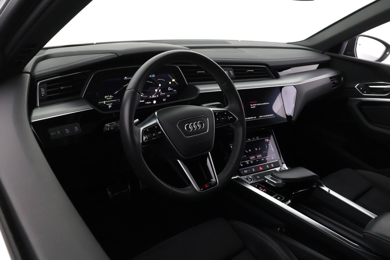 Audi Q8 e-tron vaihtoauto