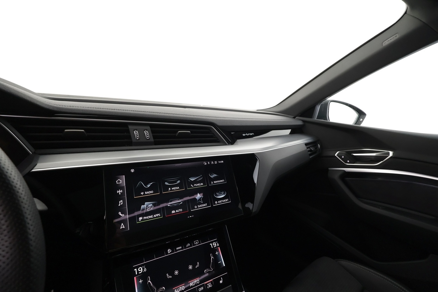 Audi Q8 e-tron vaihtoauto