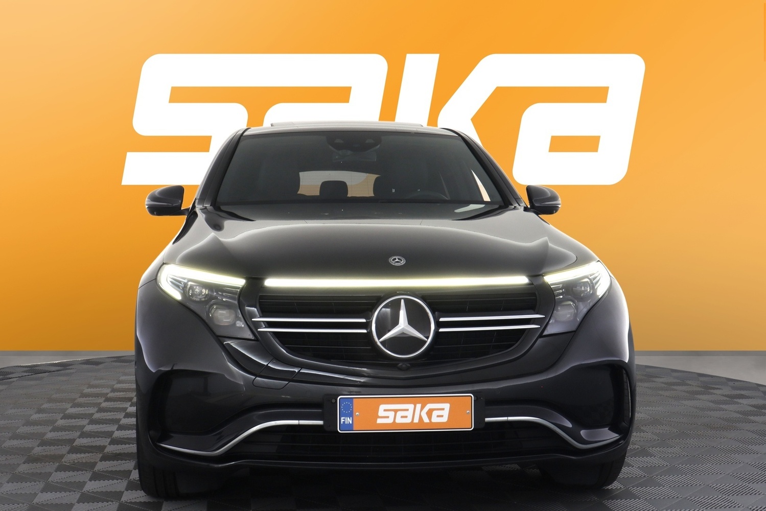 Mercedes-Benz EQC vaihtoauto