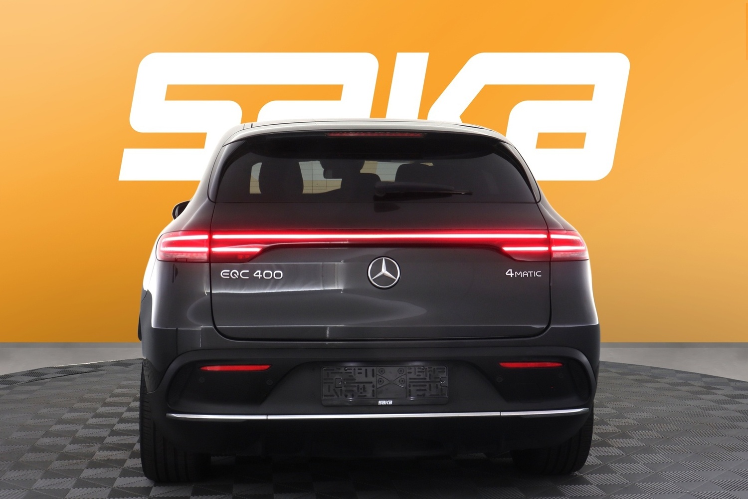 Mercedes-Benz EQC vaihtoauto