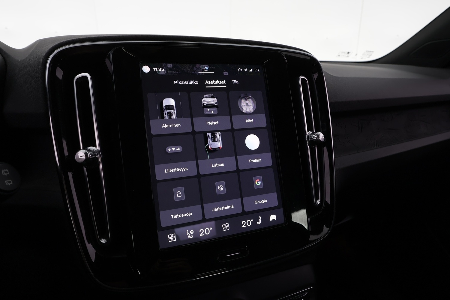 Volvo XC40 vaihtoauto