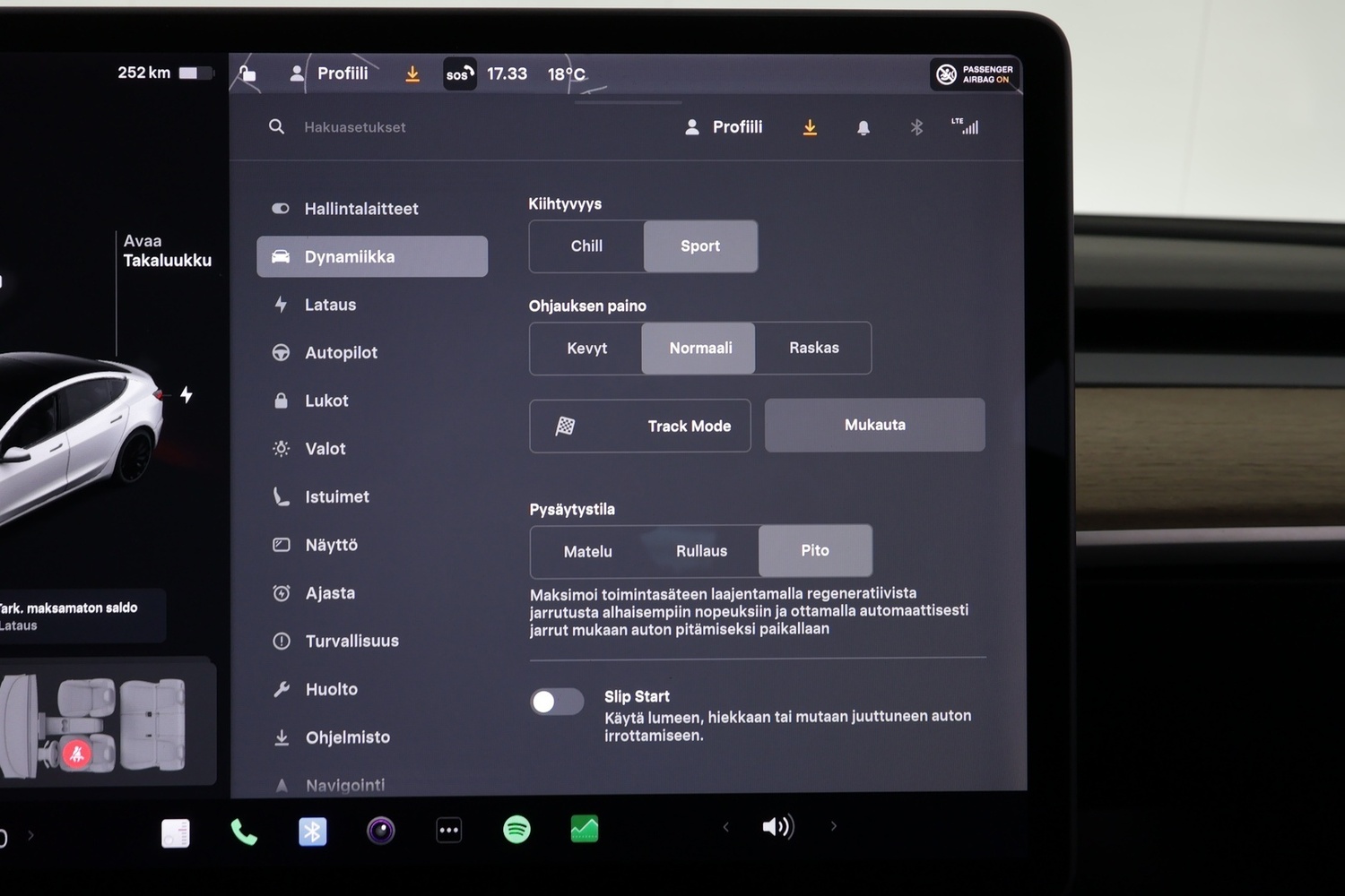 Tesla Model 3 vaihtoauto