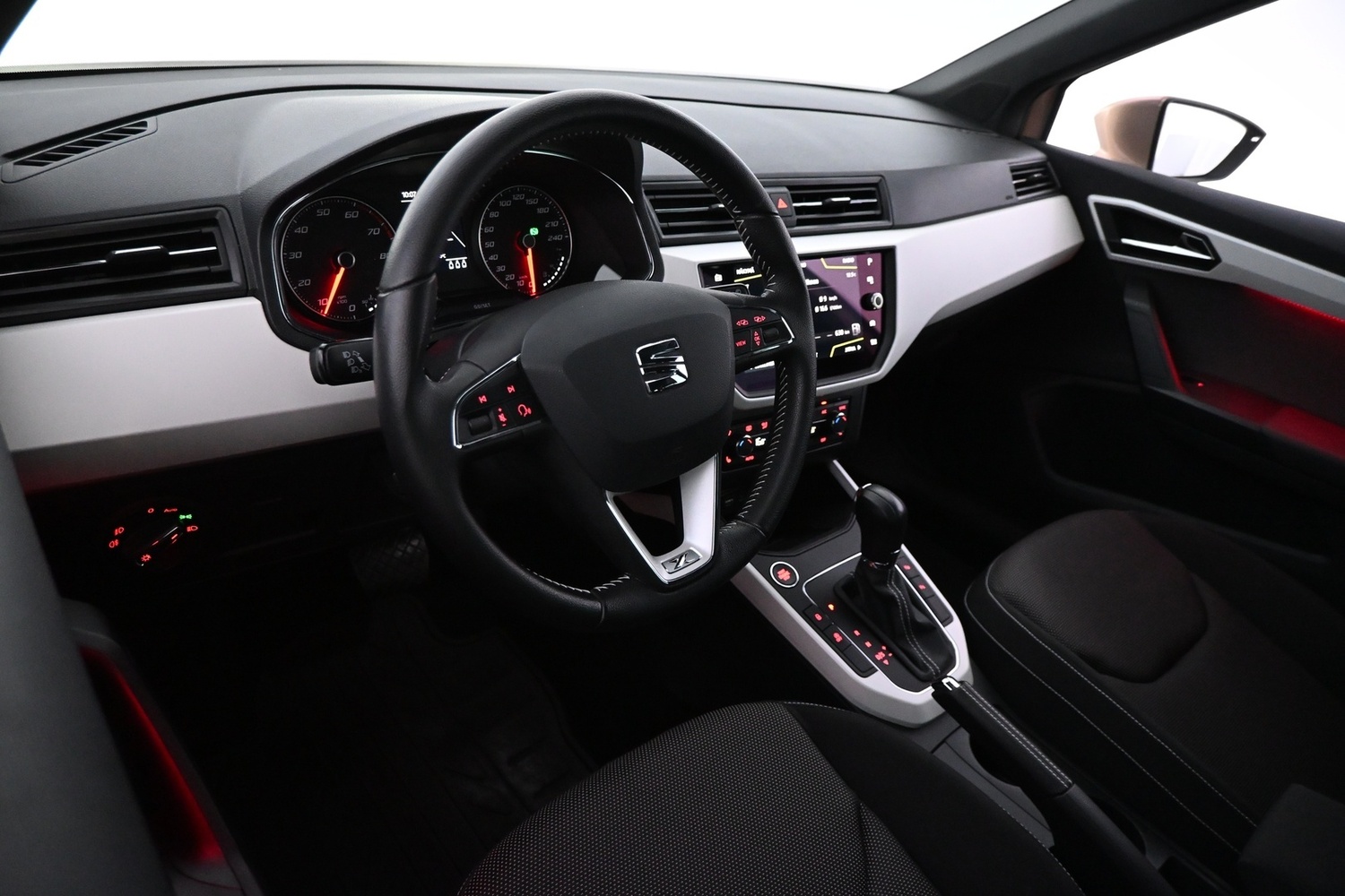 SEAT Arona vaihtoauto