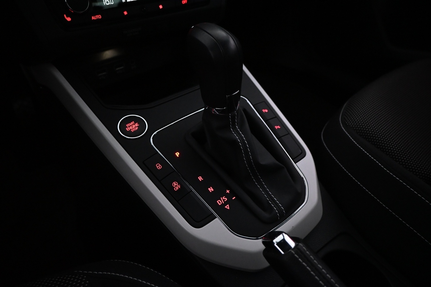 SEAT Arona vaihtoauto