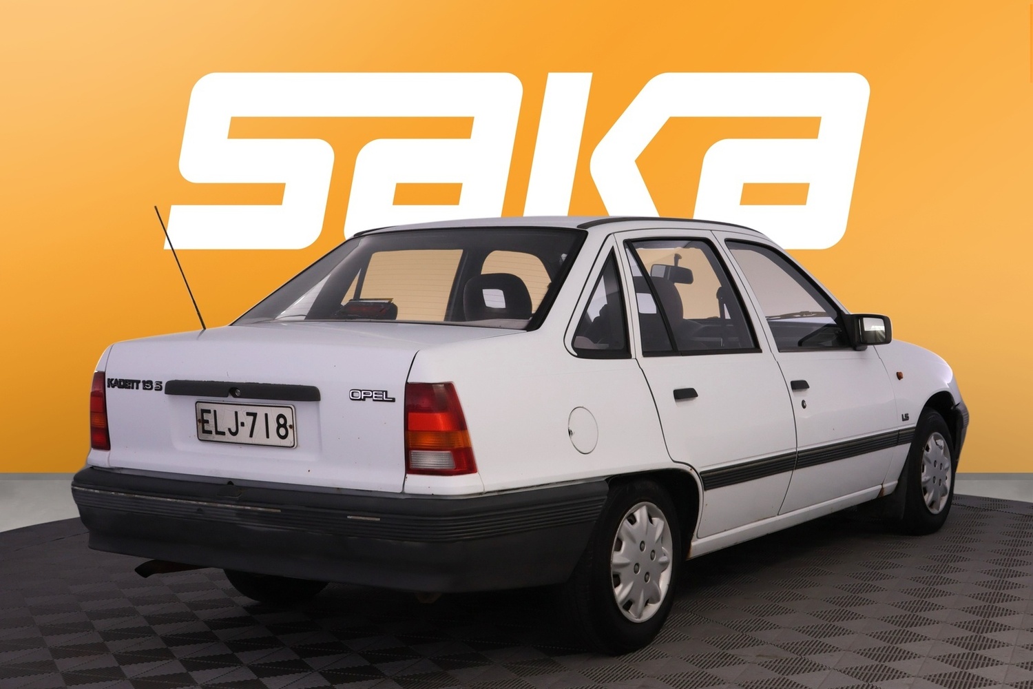 Opel Kadett vaihtoauto