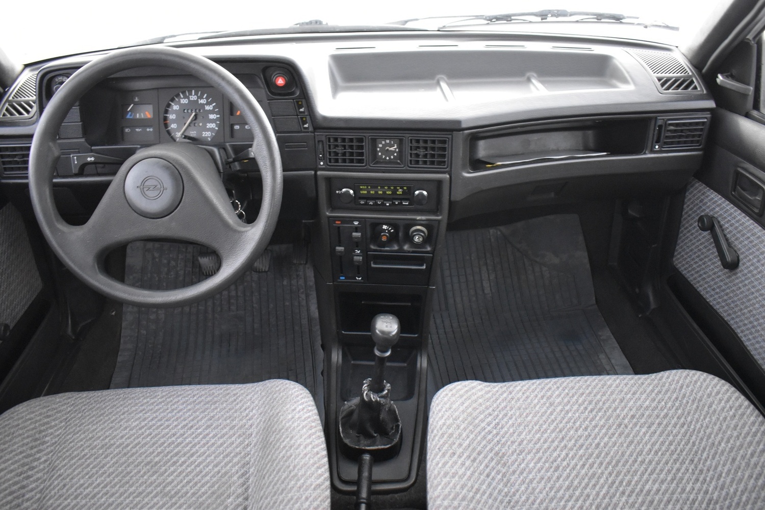 Opel Kadett vaihtoauto