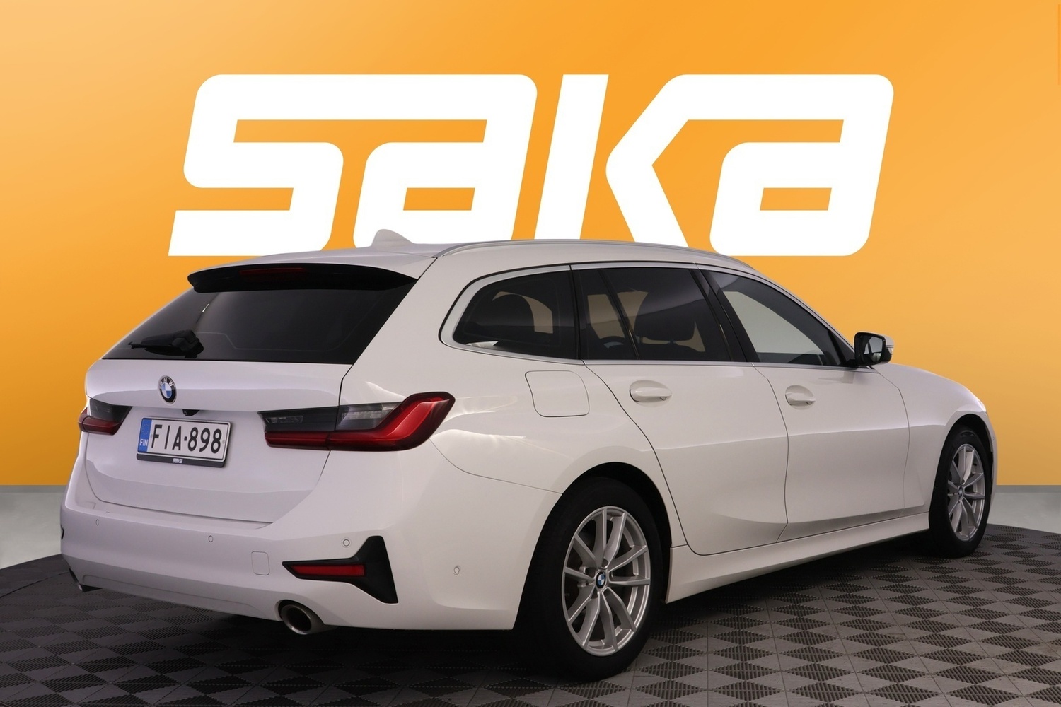 BMW 320 vaihtoauto