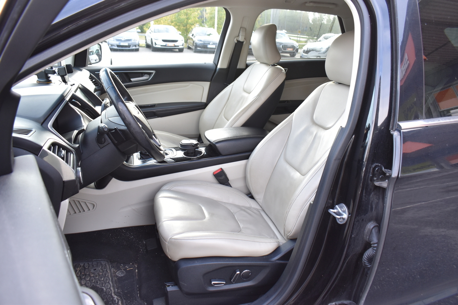 Ford Edge vaihtoauto