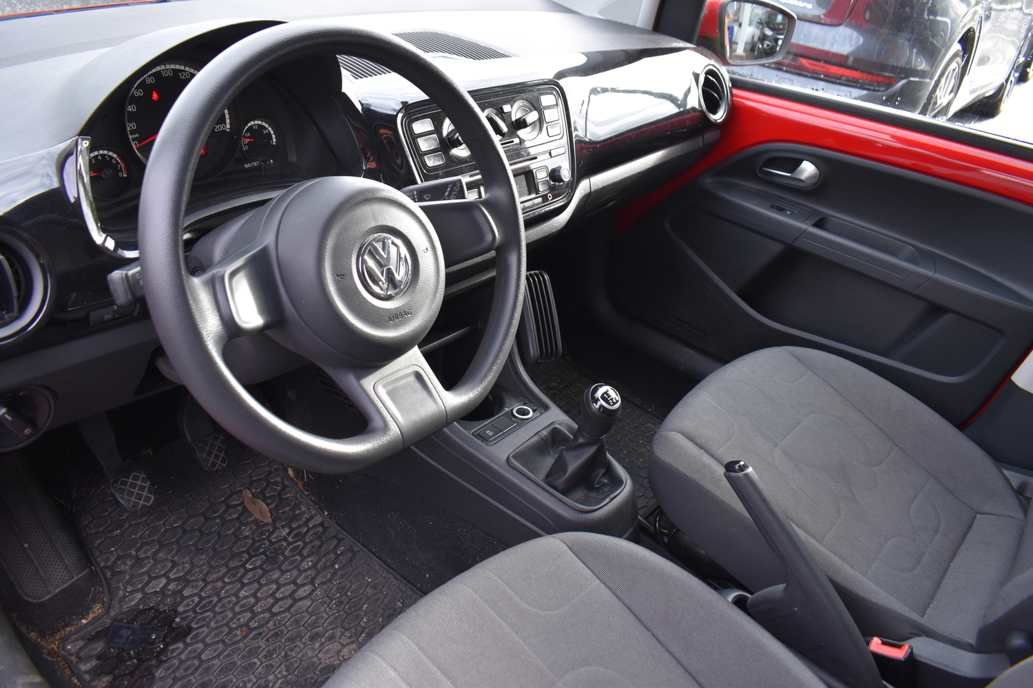 Volkswagen up! vaihtoauto