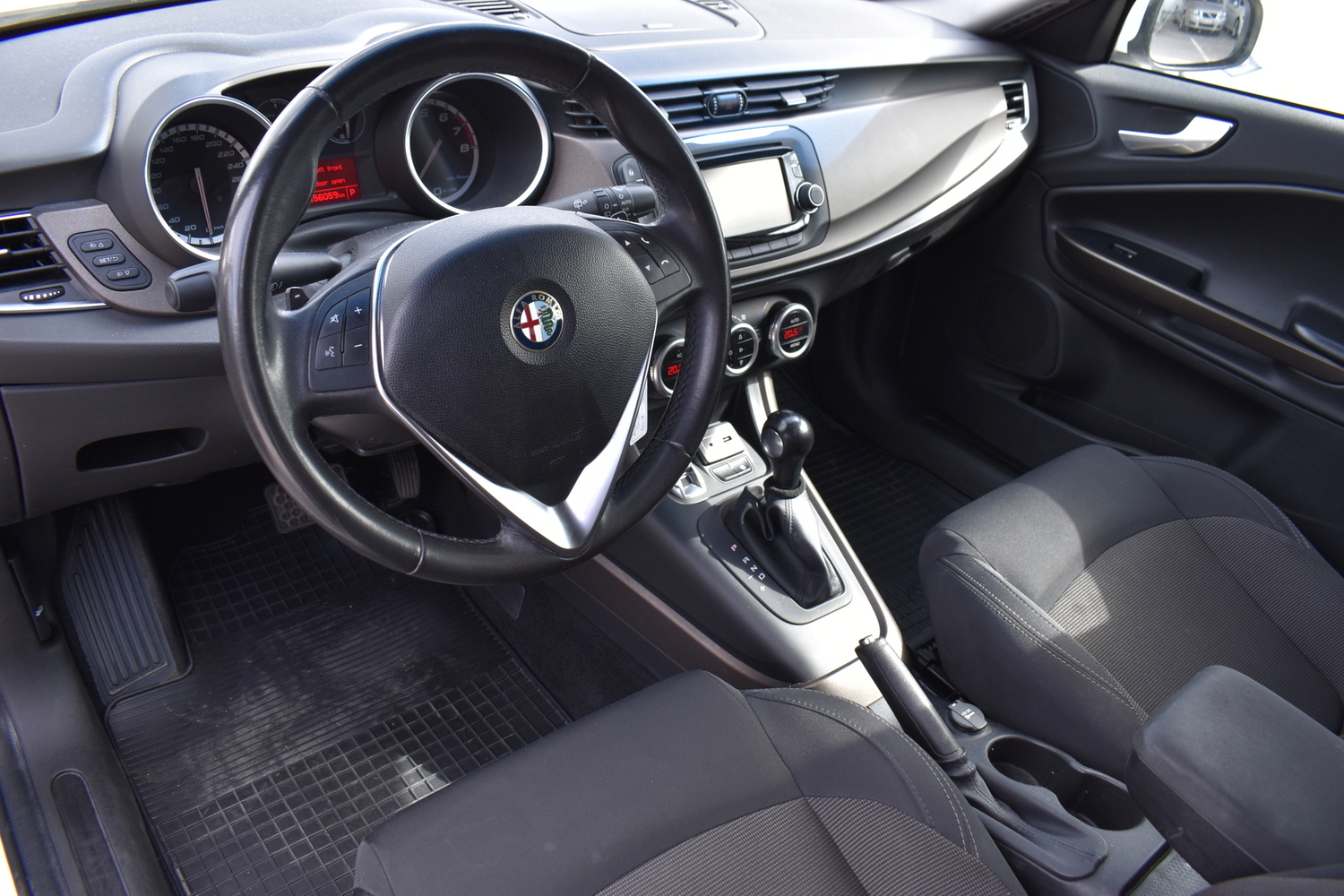 Alfa Romeo Giulietta vaihtoauto
