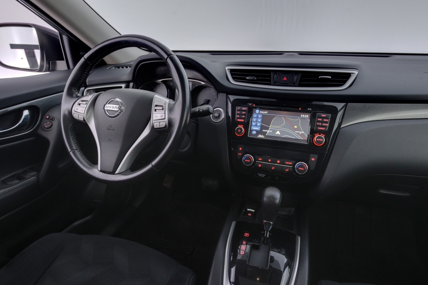 Nissan X-Trail vaihtoauto