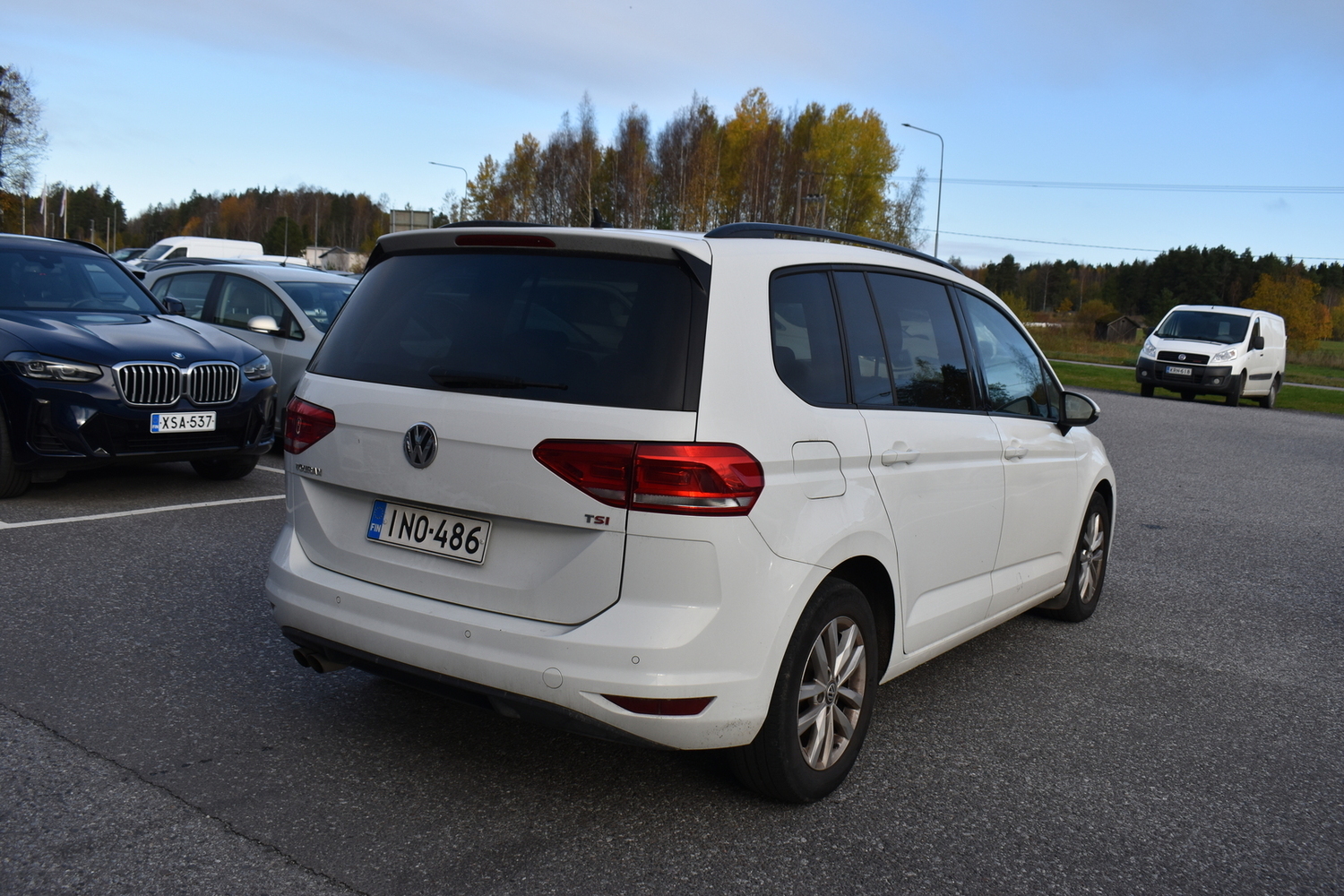 Volkswagen Touran vaihtoauto