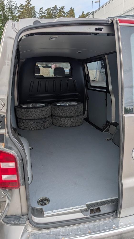 Volkswagen Transporter vaihtoauto
